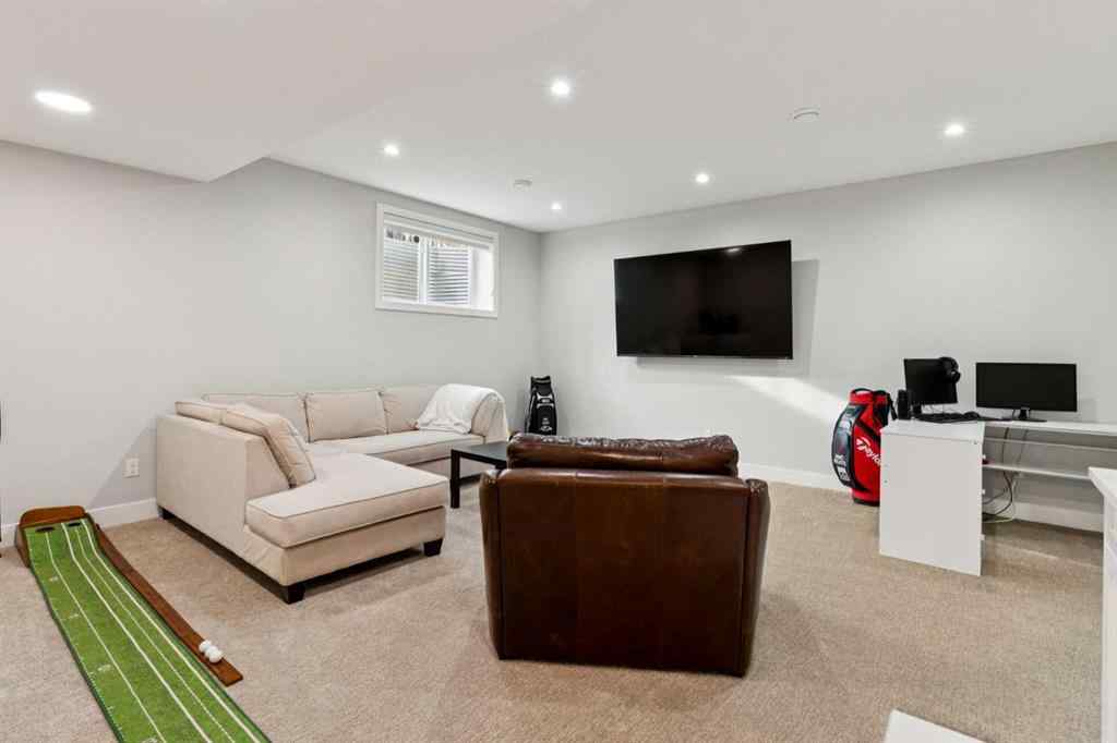 MLS® A2268875 - 1607 18 Avenue NW in Capitol Hill Calgary, Residential