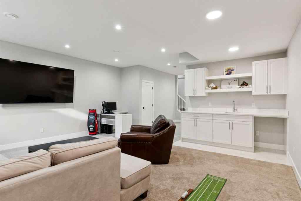 MLS® A2268875 - 1607 18 Avenue NW in Capitol Hill Calgary, Residential