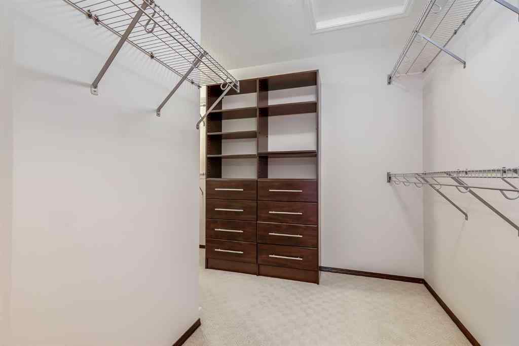 MLS® A2268880 - 1465 Kings Heights Boulevard SE in Kings Heights Airdrie, Residential