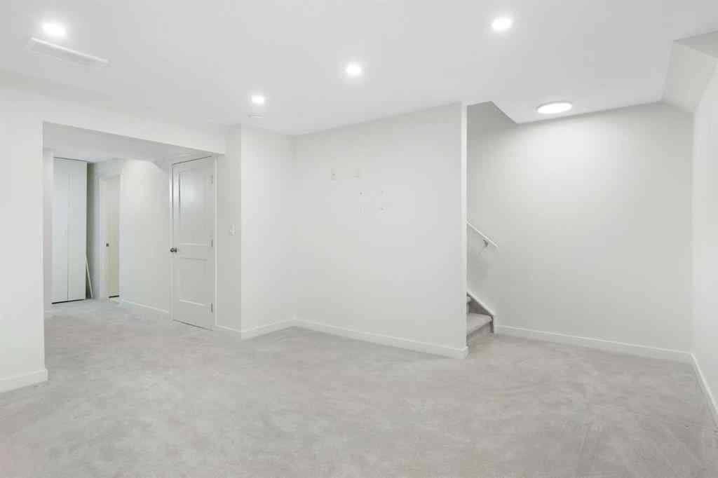 MLS® A2268888 - 211 Elgin Meadows Gardens SE in McKenzie Towne Calgary, Residential