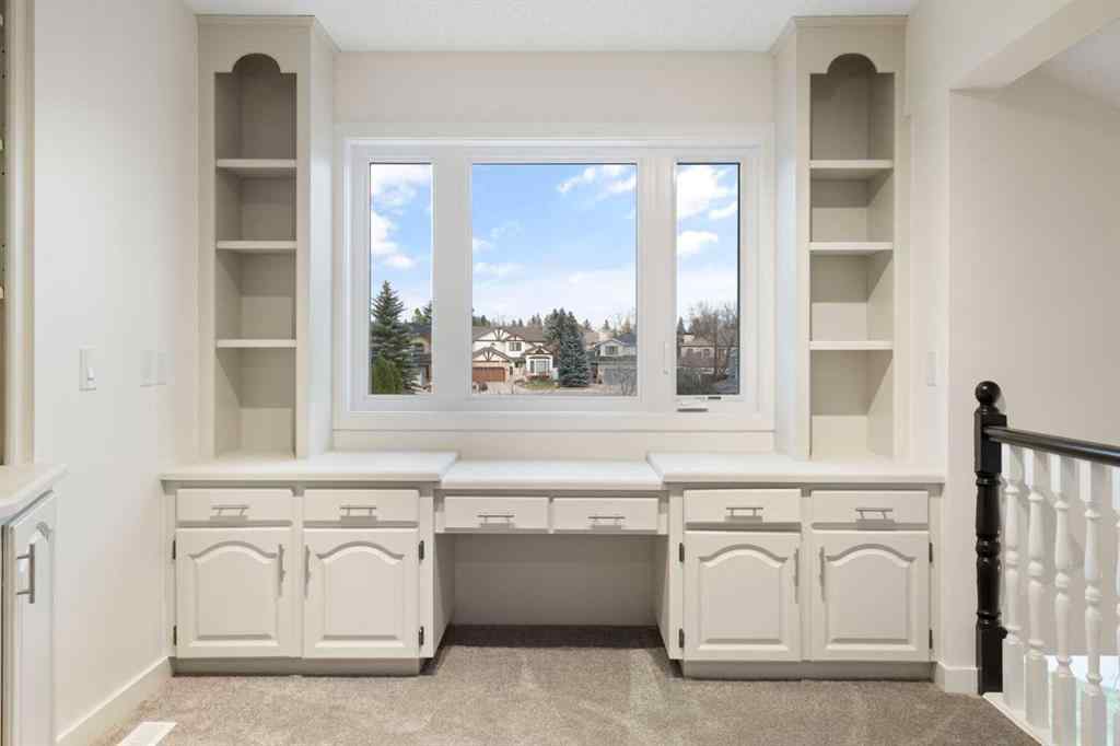 MLS® A2268894 - 523 Woodbriar Place SW in Woodbine Calgary, Residential