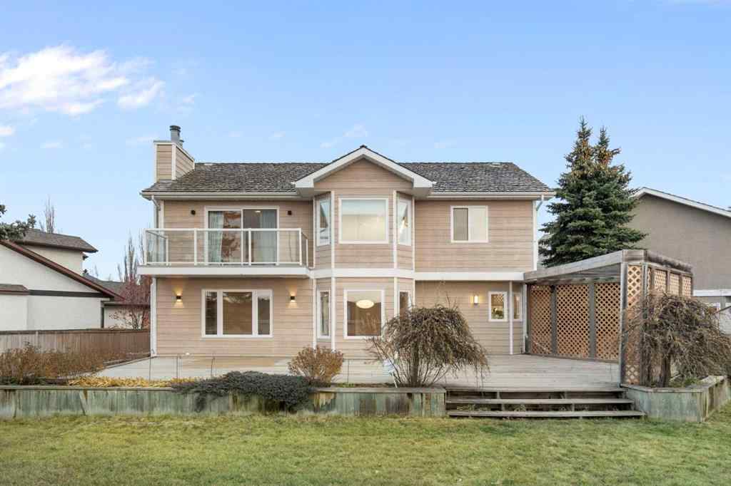 MLS® A2268894 - 523 Woodbriar Place SW in Woodbine Calgary, Residential