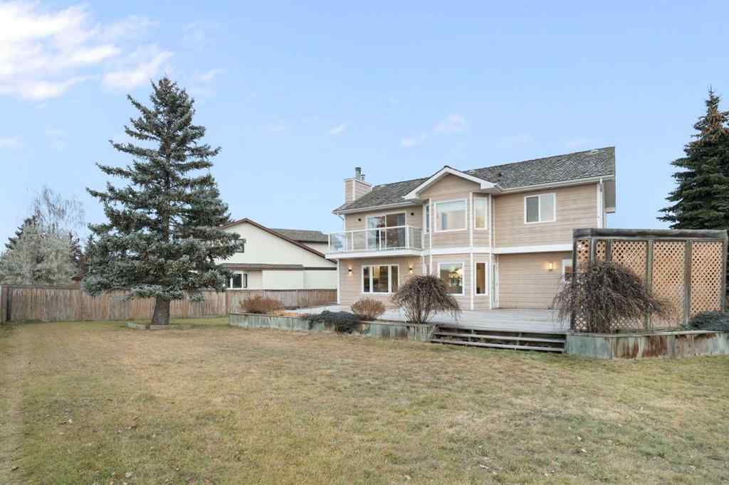 MLS® A2268894 - 523 Woodbriar Place SW in Woodbine Calgary, Residential