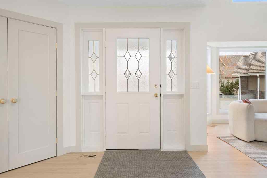 MLS® A2268894 - 523 Woodbriar Place SW in Woodbine Calgary, Residential