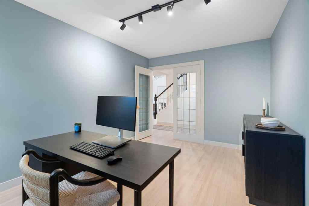 MLS® A2268894 - 523 Woodbriar Place SW in Woodbine Calgary, Residential