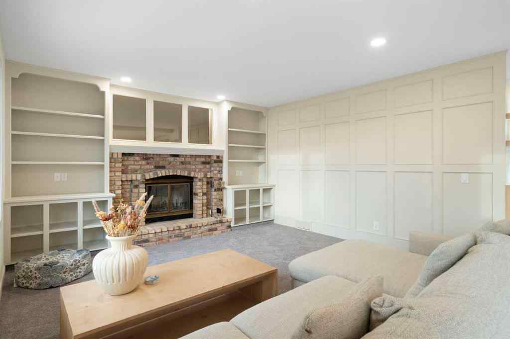 MLS® A2268894 - 523 Woodbriar Place SW in Woodbine Calgary, Residential