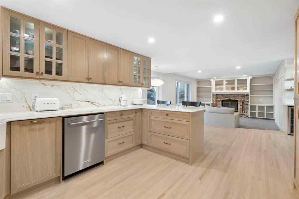 MLS® A2268894 - 523 Woodbriar Place SW in Woodbine Calgary, Residential