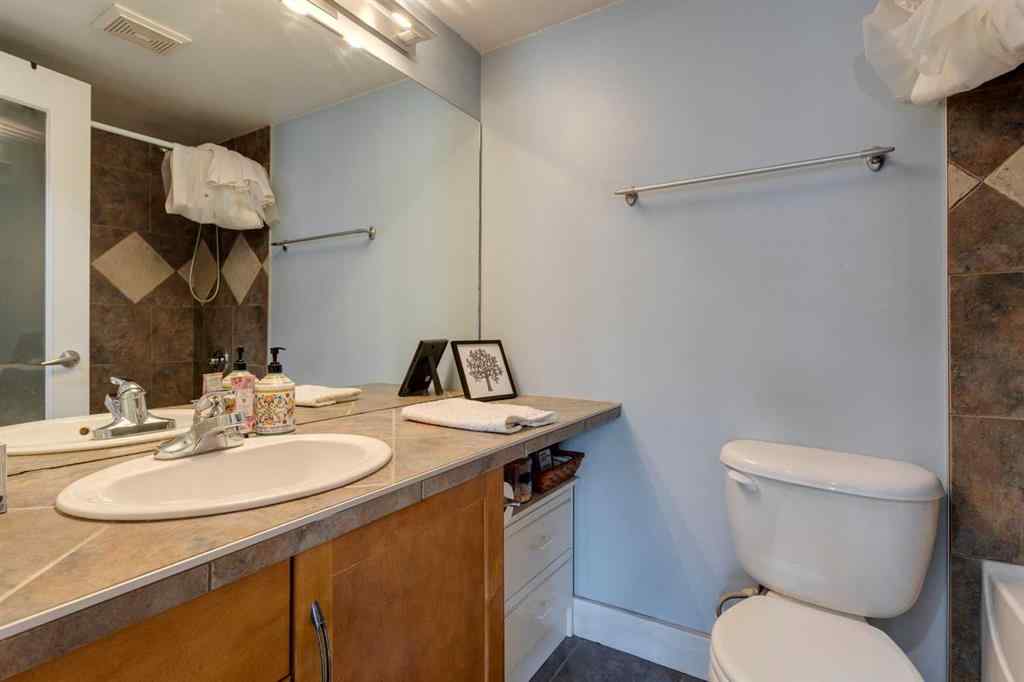 MLS® A2268901 - Unit #111 355 5 Avenue NE in Crescent Heights Calgary, Residential