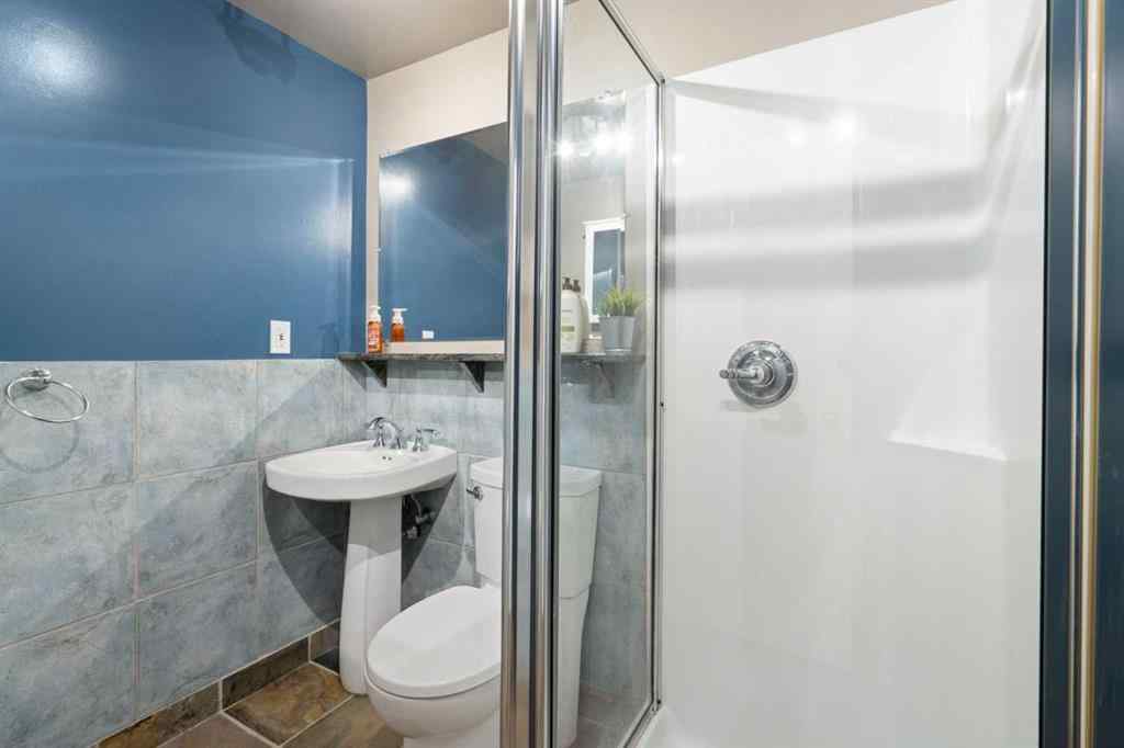 MLS® A2268903 - 2827 Canmore Road NW in Banff Trail Calgary, Residential