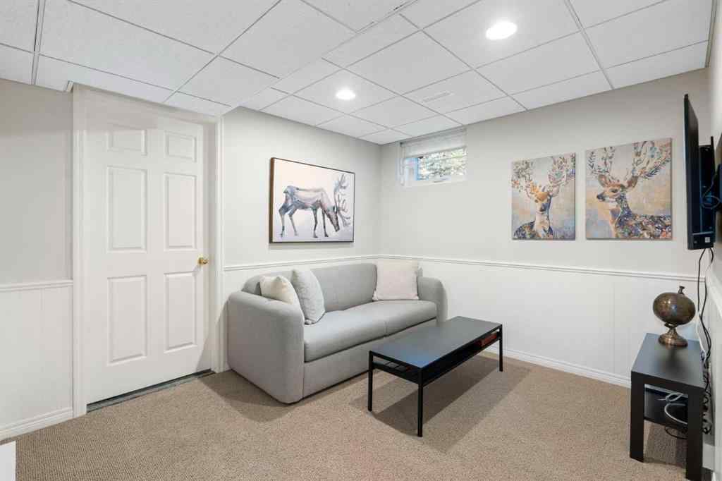 MLS® A2268903 - 2827 Canmore Road NW in Banff Trail Calgary, Residential