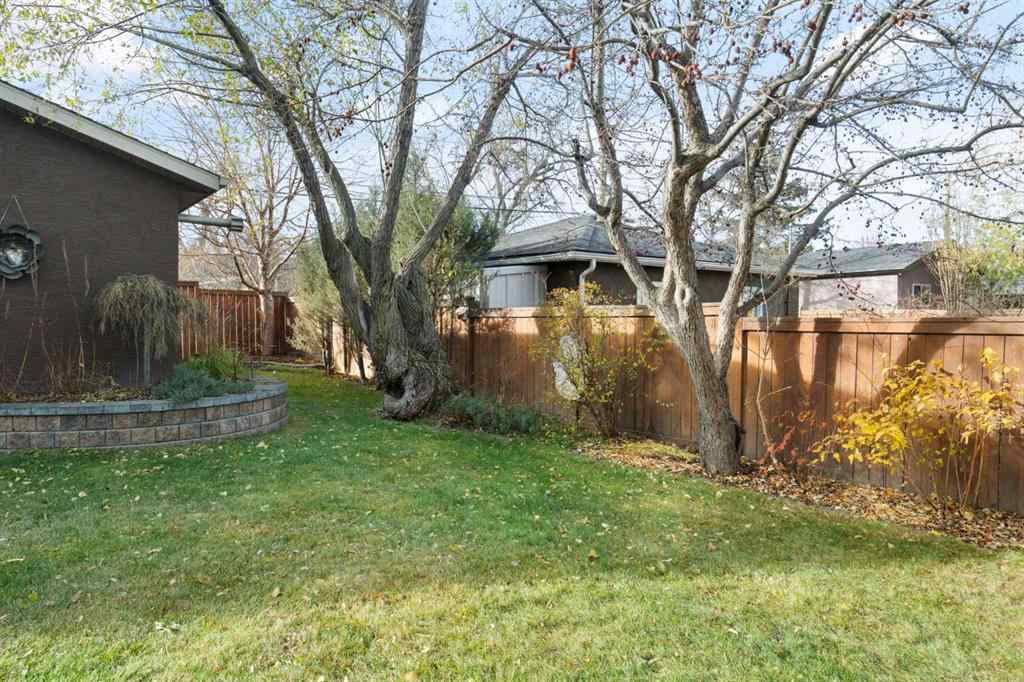 MLS® A2268903 - 2827 Canmore Road NW in Banff Trail Calgary, Residential