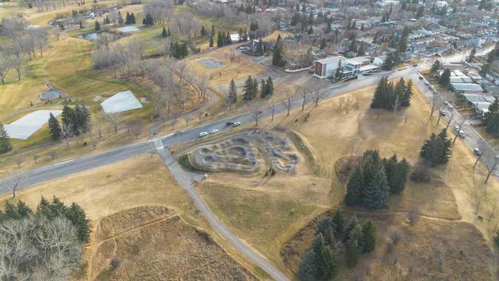 MLS® A2268903 - 2827 Canmore Road NW in Banff Trail Calgary, Residential