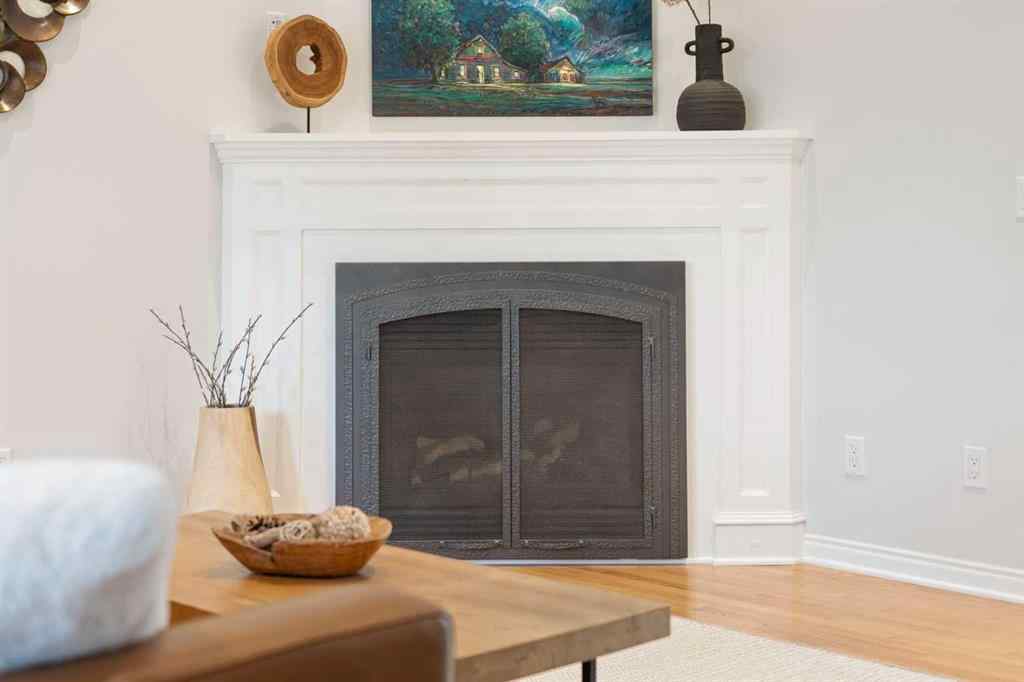 MLS® A2268903 - 2827 Canmore Road NW in Banff Trail Calgary, Residential