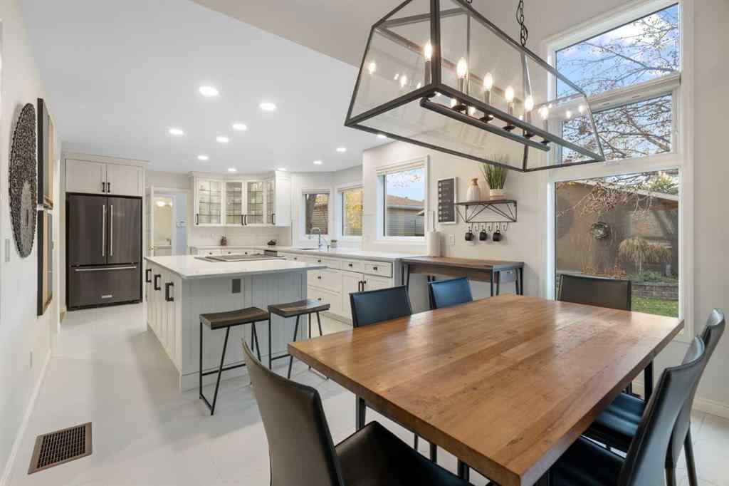 MLS® A2268903 - 2827 Canmore Road NW in Banff Trail Calgary, Residential