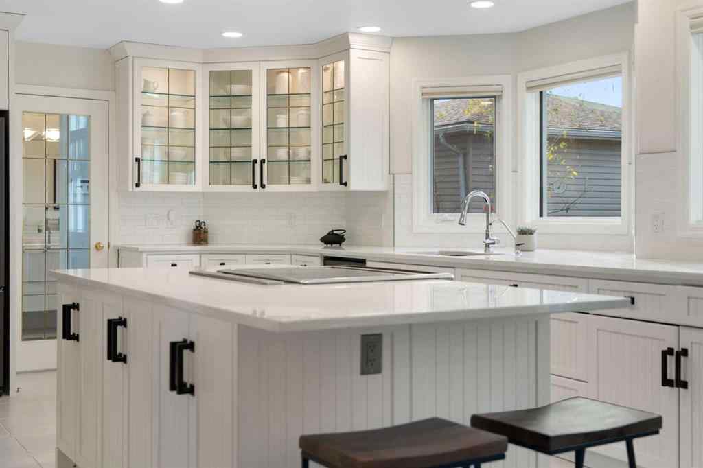 MLS® A2268903 - 2827 Canmore Road NW in Banff Trail Calgary, Residential