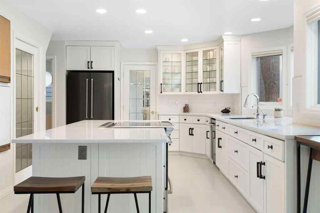 MLS® A2268903 - 2827 Canmore Road NW in Banff Trail Calgary, Residential