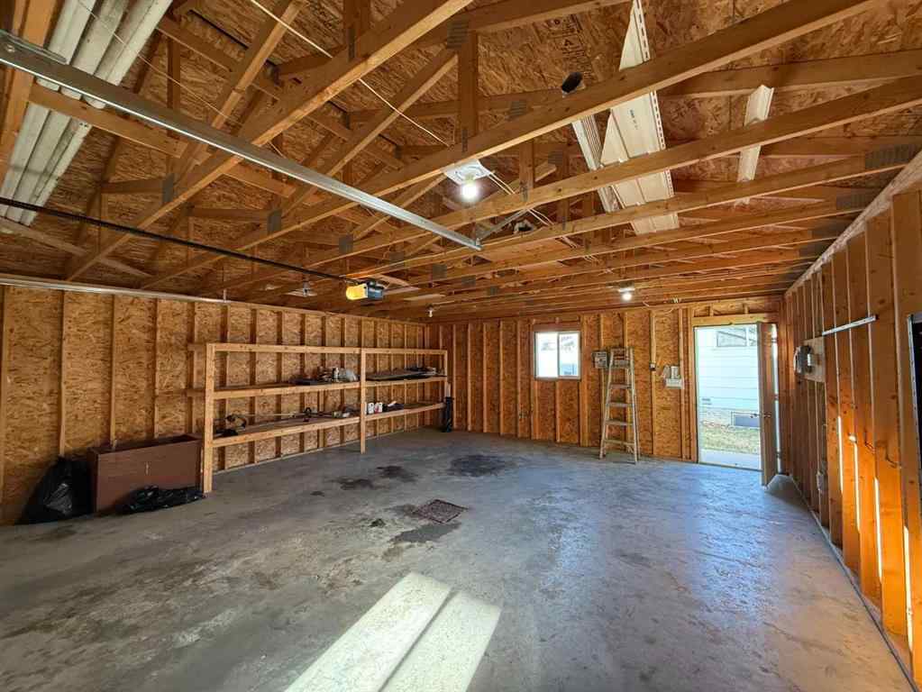 MLS&reg; # A2268919 - 9606 79 Avenue  in North End Peace River, Residential Open Houses