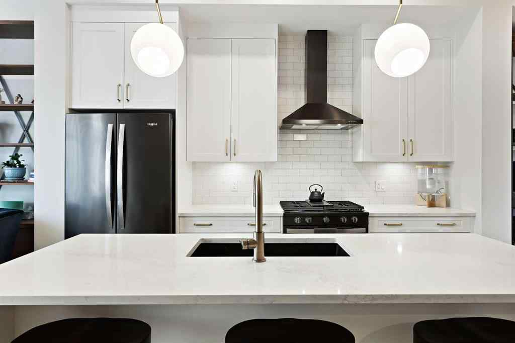 MLS® A2268923 - 4929 20 Street SW in Altadore Calgary, Residential