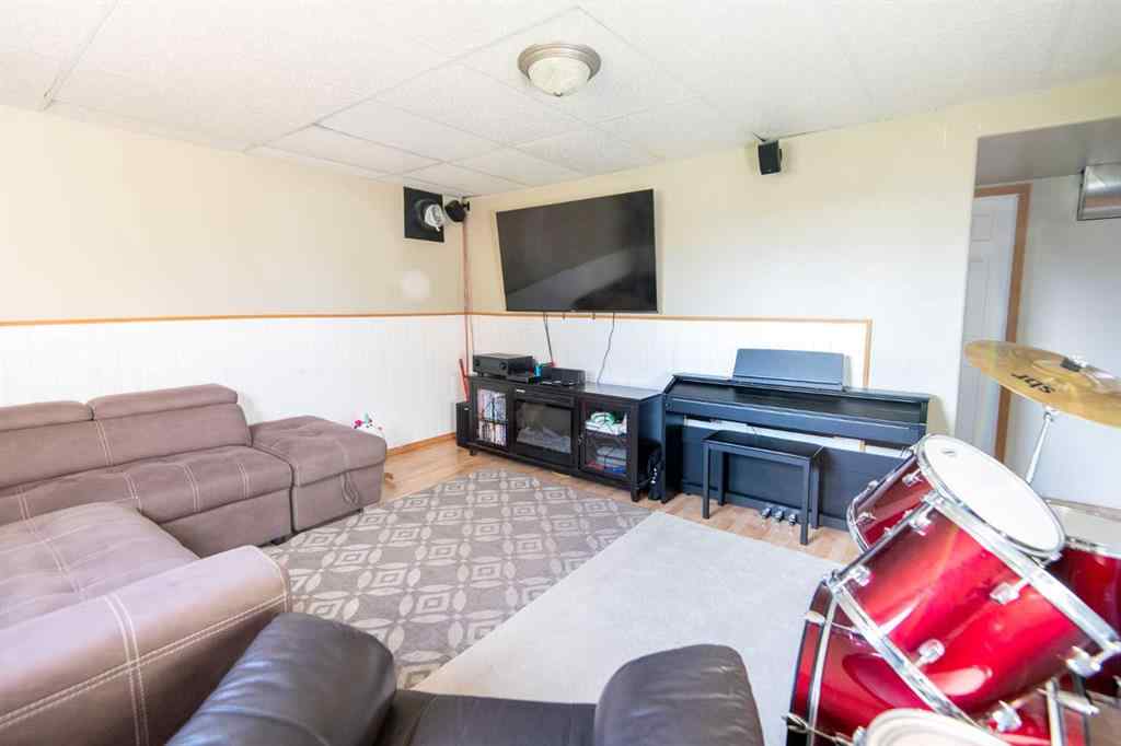 MLS® A2268928 - 10109 107 Street  in NONE La Crete, Residential