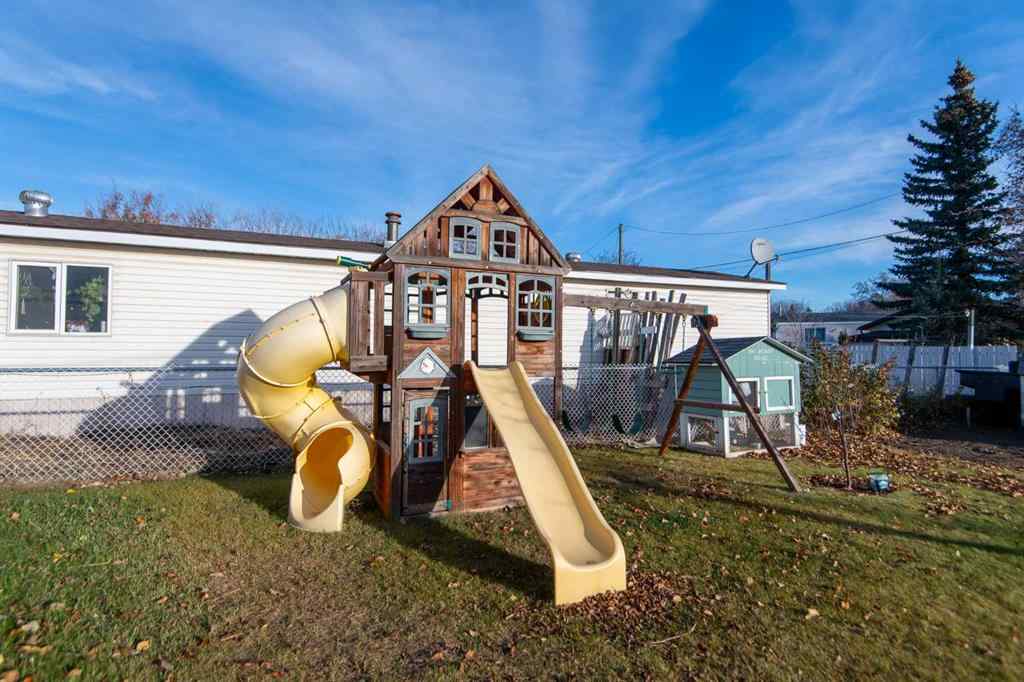 MLS® A2268928 - 10109 107 Street  in NONE La Crete, Residential