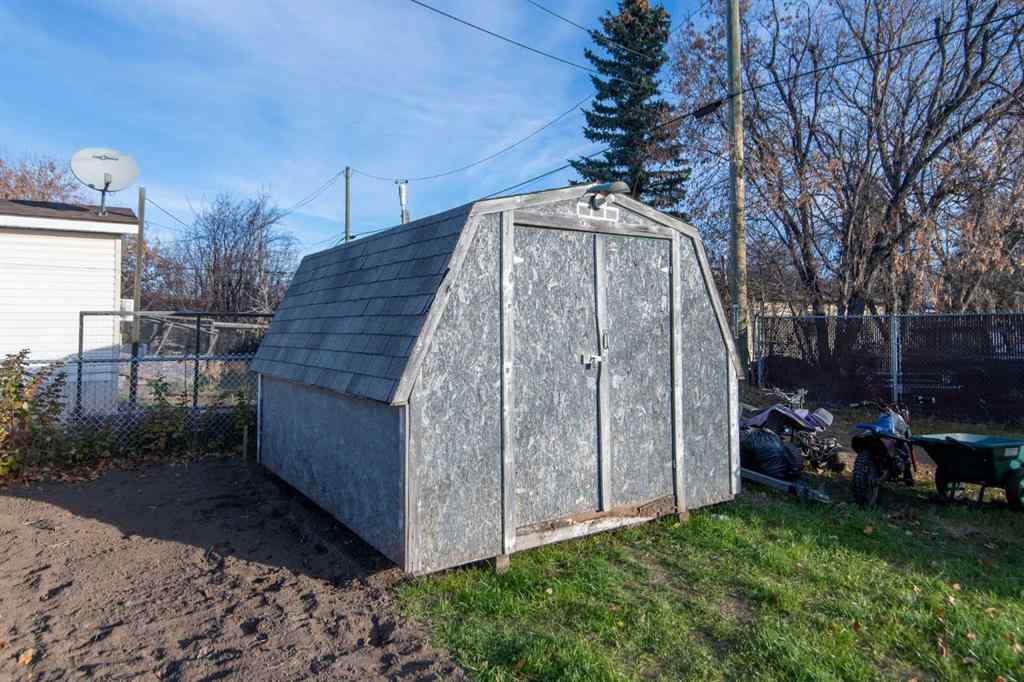 MLS® A2268928 - 10109 107 Street  in NONE La Crete, Residential