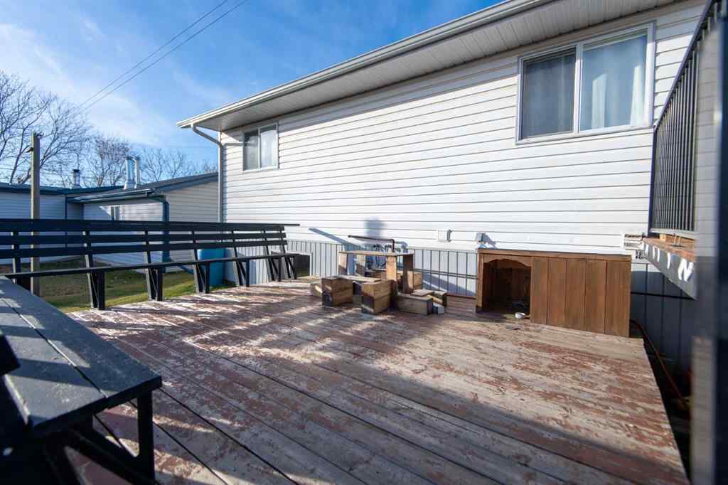 MLS® A2268928 - 10109 107 Street  in NONE La Crete, Residential