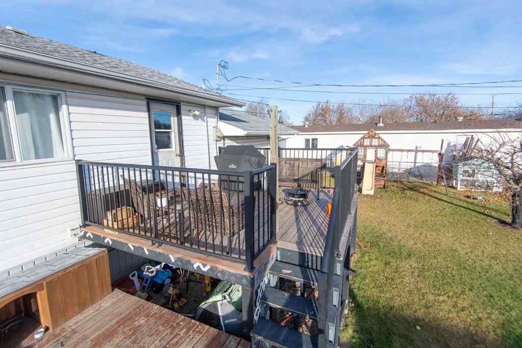 MLS® A2268928 - 10109 107 Street  in NONE La Crete, Residential