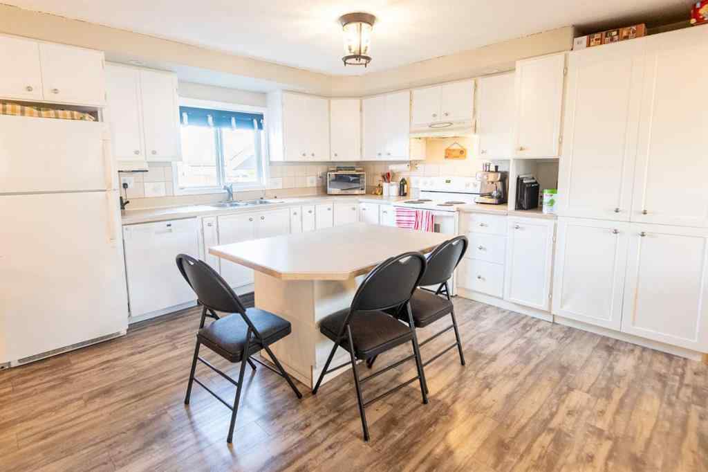 MLS® A2268928 - 10109 107 Street  in NONE La Crete, Residential