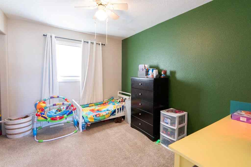 MLS® A2268928 - 10109 107 Street  in NONE La Crete, Residential