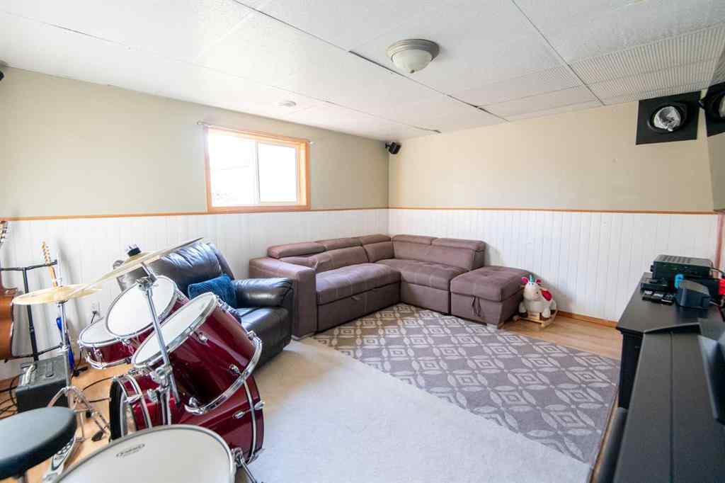 MLS® A2268928 - 10109 107 Street  in NONE La Crete, Residential