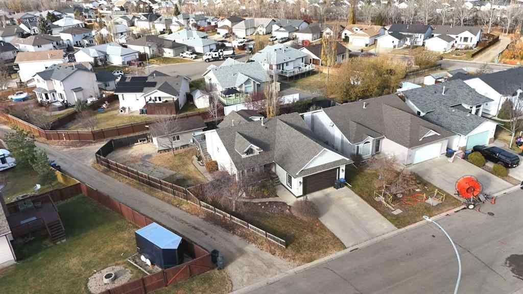 MLS® A2268932 - 68 Falcon Crescent  in Fox Run Sylvan Lake, Residential