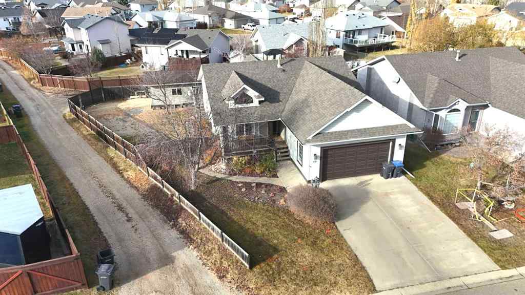 MLS® A2268932 - 68 Falcon Crescent  in Fox Run Sylvan Lake, Residential