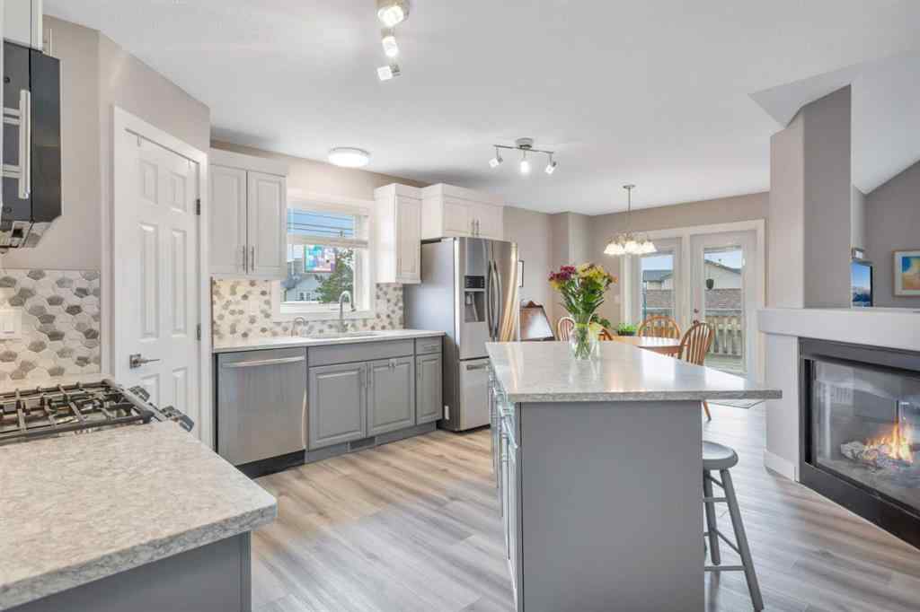 MLS® A2268932 - 68 Falcon Crescent  in Fox Run Sylvan Lake, Residential