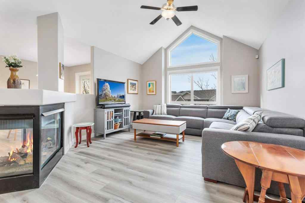 MLS® A2268932 - 68 Falcon Crescent  in Fox Run Sylvan Lake, Residential