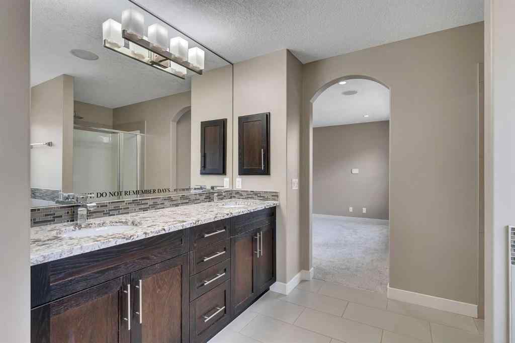 MLS® A2268934 - 204 Sunset View  in Sunset Ridge Cochrane, Residential