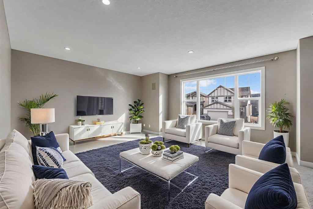 MLS® A2268934 - 204 Sunset View  in Sunset Ridge Cochrane, Residential