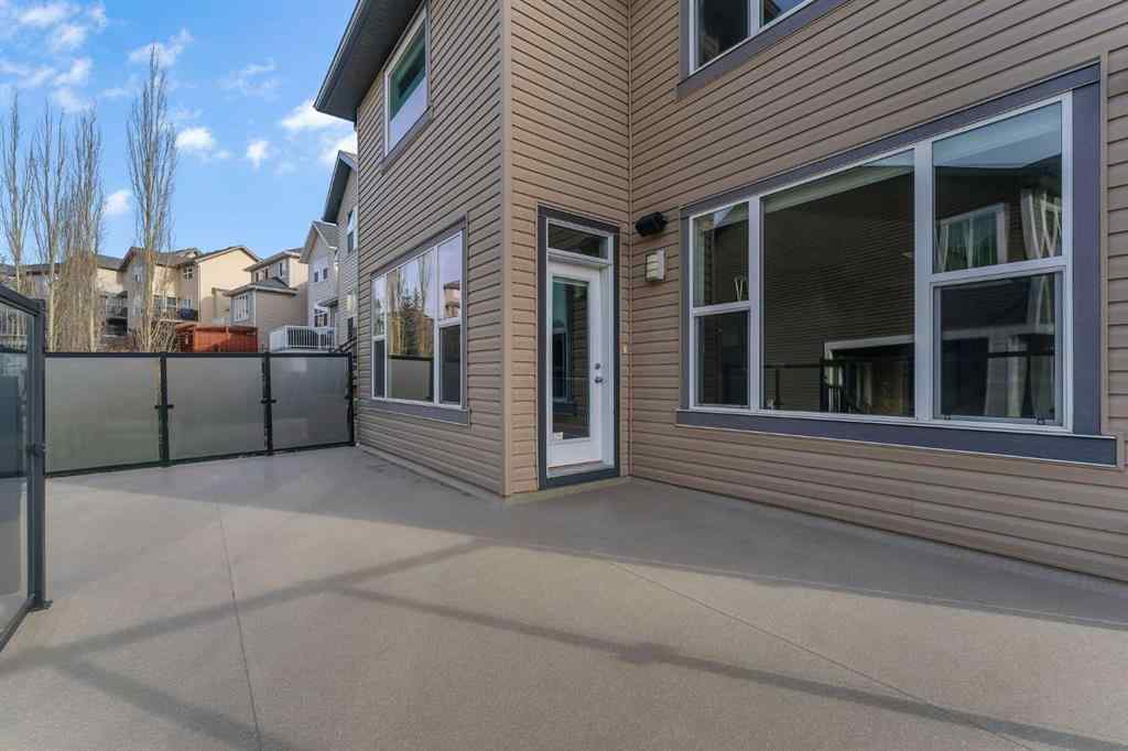MLS® A2268934 - 204 Sunset View  in Sunset Ridge Cochrane, Residential