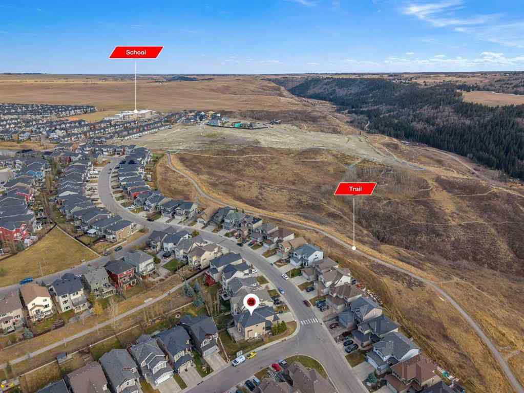 MLS® A2268934 - 204 Sunset View  in Sunset Ridge Cochrane, Residential