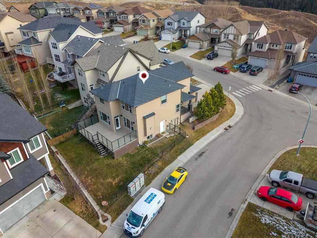 MLS® A2268934 - 204 Sunset View  in Sunset Ridge Cochrane, Residential