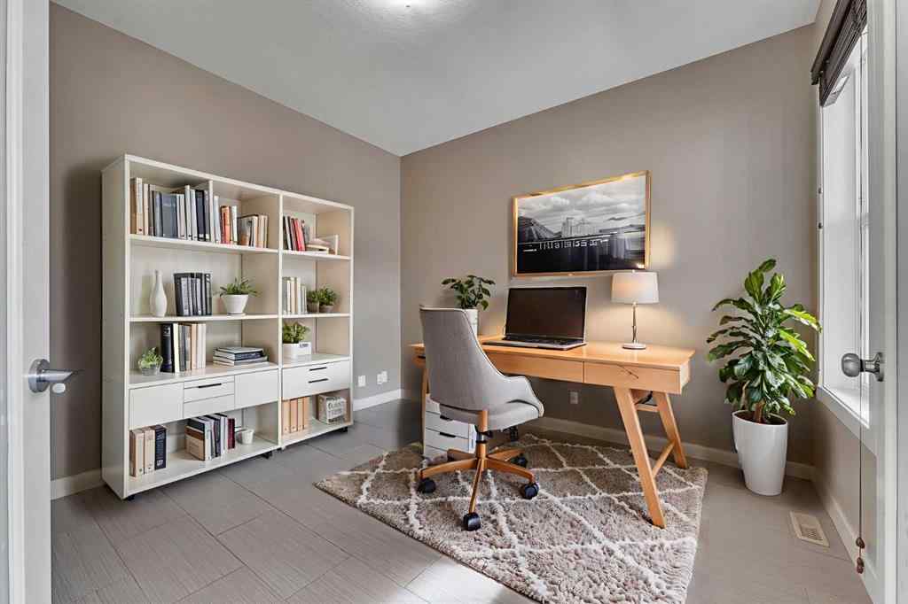 MLS® A2268934 - 204 Sunset View  in Sunset Ridge Cochrane, Residential