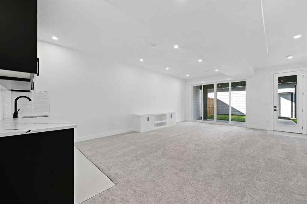 MLS® A2268937 - 5011 21 Avenue NW in Montgomery Calgary, Residential