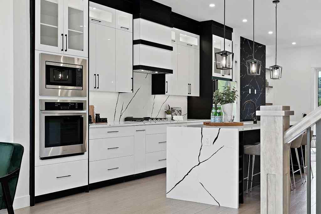 MLS® A2268937 - 5011 21 Avenue NW in Montgomery Calgary, Residential