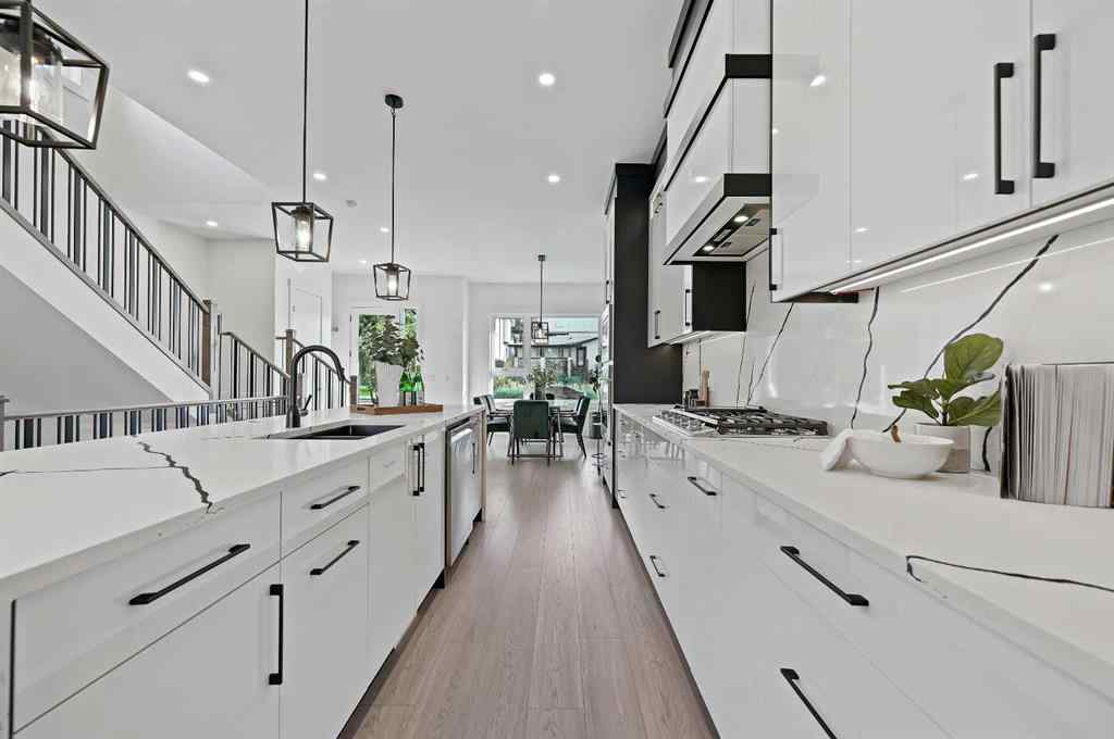 MLS® A2268937 - 5011 21 Avenue NW in Montgomery Calgary, Residential