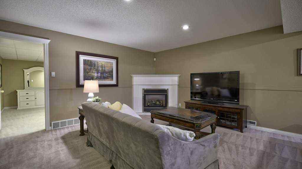 MLS&reg; # A2268938 - 138 Sierra Morena Green SW in Signal Hill Calgary, Residential Open Houses