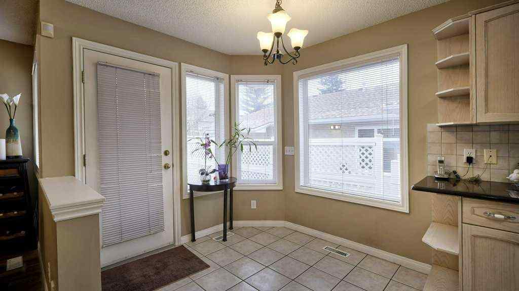 MLS&reg; # A2268938 - 138 Sierra Morena Green SW in Signal Hill Calgary, Residential Open Houses