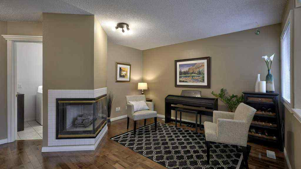 MLS&reg; # A2268938 - 138 Sierra Morena Green SW in Signal Hill Calgary, Residential Open Houses