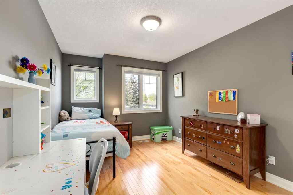 MLS® A2268943 - 1406 29 Street SW in Shaganappi Calgary, Residential