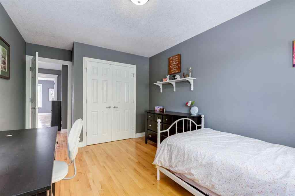 MLS® A2268943 - 1406 29 Street SW in Shaganappi Calgary, Residential