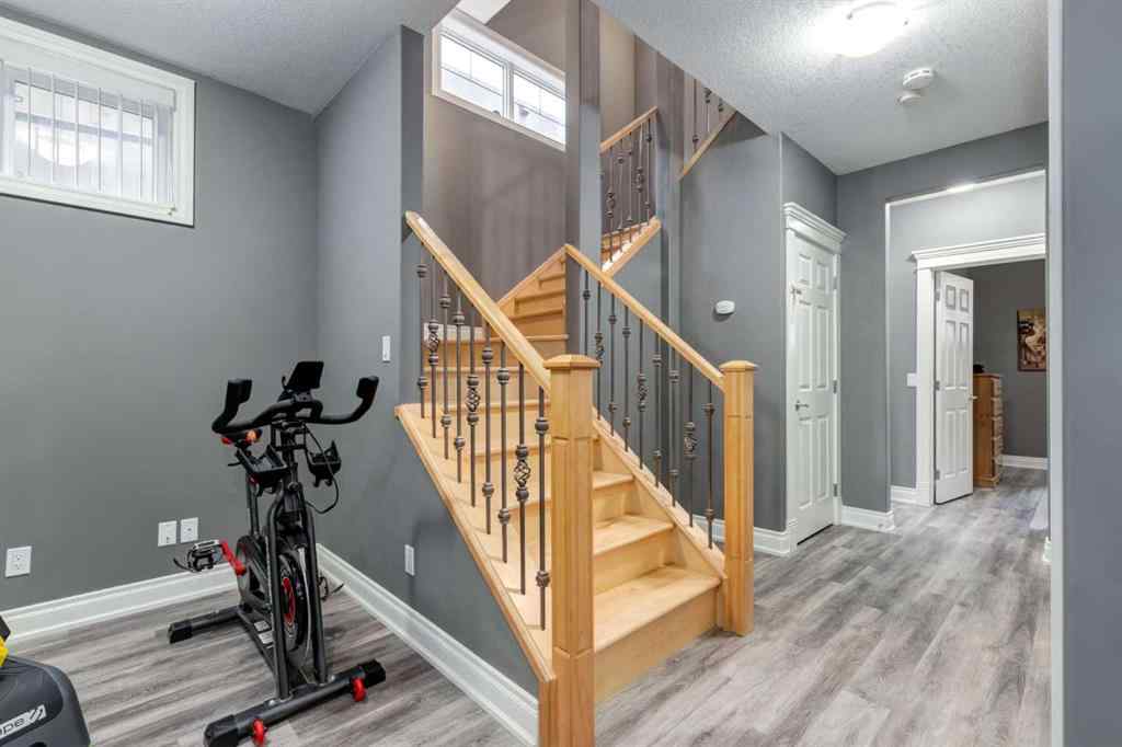MLS® A2268943 - 1406 29 Street SW in Shaganappi Calgary, Residential