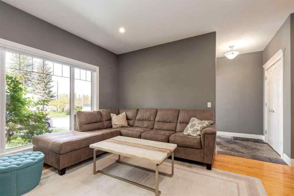 MLS® A2268943 - 1406 29 Street SW in Shaganappi Calgary, Residential